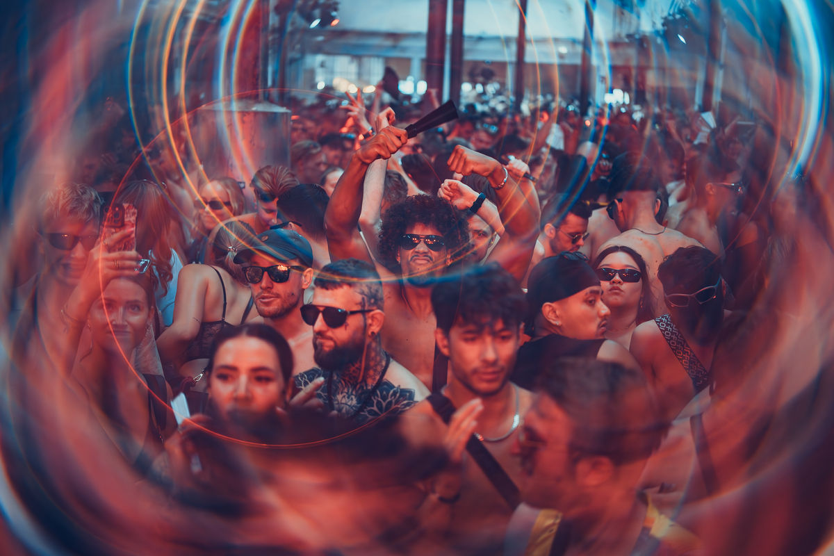 Loading... just a sec